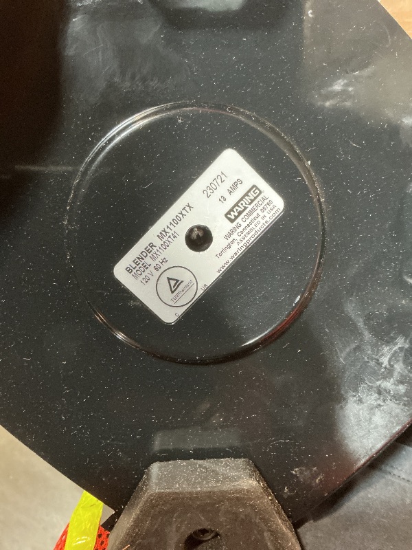 Photo 1 of *** USED***NON FUNCTIONAL** Waring Commercial MX1100XTX 3.5 HP Blender with Electronic Keypad, Pulse Function, 30 SecondCountdown Timer and a 64 oz. BPA Free Container, 120V, 5-15 Phase Plug,Black