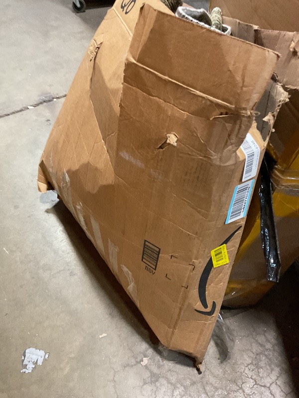 Photo 1 of **DIRT FROM TRANSPORT **Loloi Adrian Collection ADR-03 Terracotta/Multi 8'-6" x 11'-6", .19" Thick Area Rug