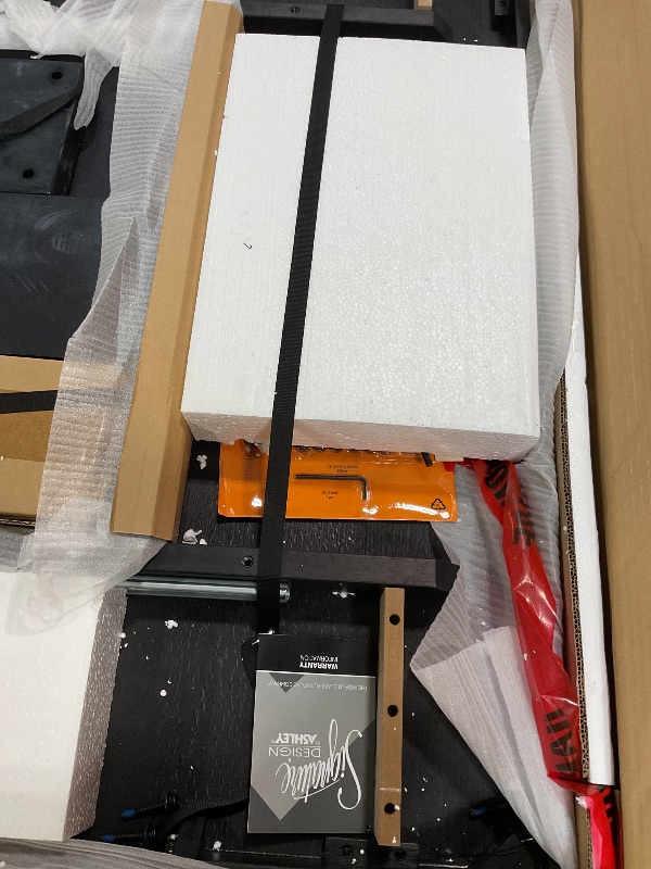 Photo 1 of * POSSIBLE PARTS ONLY*
Signature Design by Ashley Bolanburg Farmhouse Extension Dining Table with Removable Center Leaf and Trestle Base, Dark Brown & White