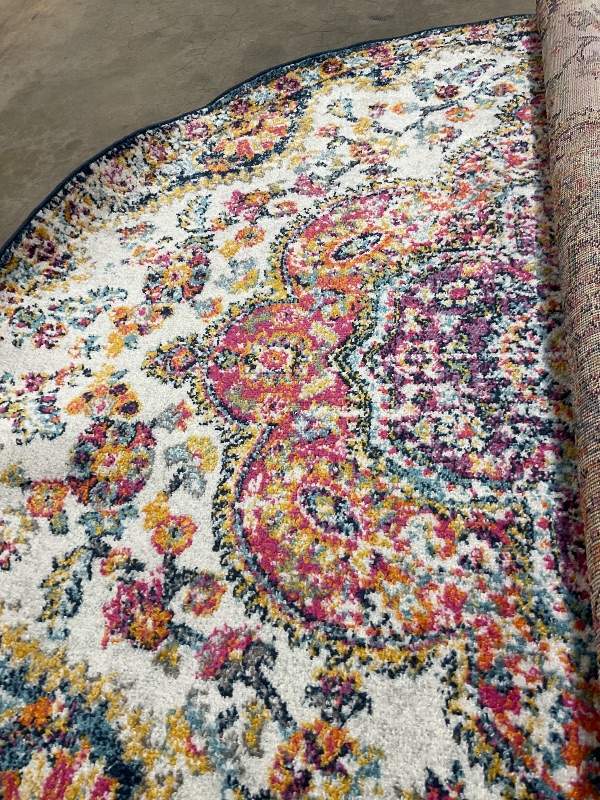 Photo 1 of **DIRT FROM TRANSPORT **Livabliss Elaziz 7 x 7 (ft) Polypropylene Orange Round Indoor Medallion Oriental Area rug