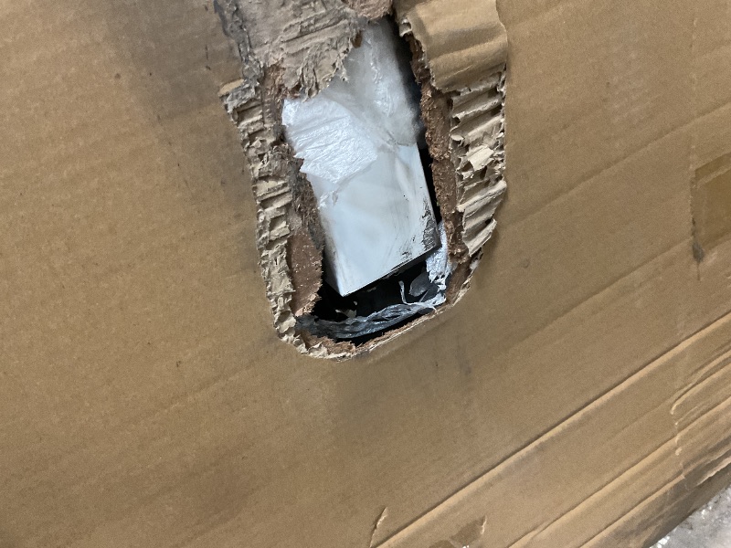 Photo 1 of **SCRAPES FROM TRANSPORT **JOOLA Motion 25 Table Tennis Table