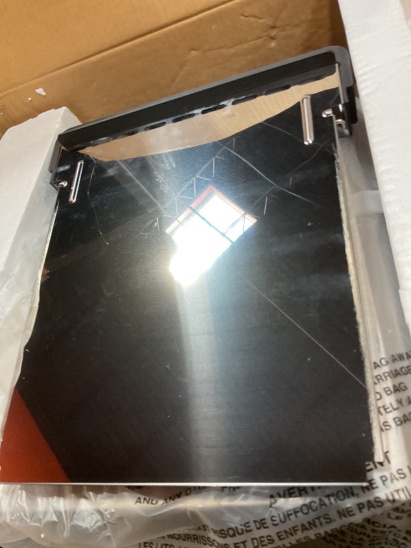 Photo 1 of **DIRT**Waring Commercial CTS1000 Coneyer Toaster, 450 Slices per hour, 120V, 1800W, 5-15 Phase Plug