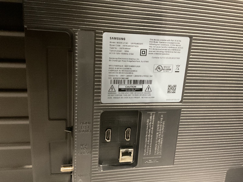Photo 1 of * PARTS ONLY* 
Samsung 75-Inch Class Crystal UHD U8000F 4K Smart TV (2025 Model) Endless Free Content, Crystal Processor 4K, MetalStream Design, Knox Security, Alexa Built-in
*BROKEN SCREEN* * STILL FUNCTIONAL*