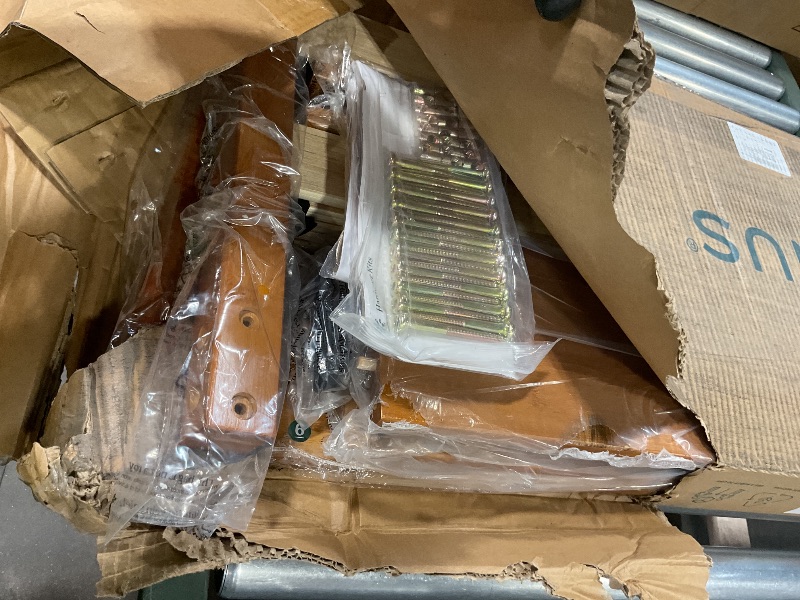 Photo 1 of **SCRAPE DAMAGE**Zinus Leah Bamboo Platform Bed Frame with Headboard, No Box Spring Needed, Wood Slat Support, Easy Assembly, Full