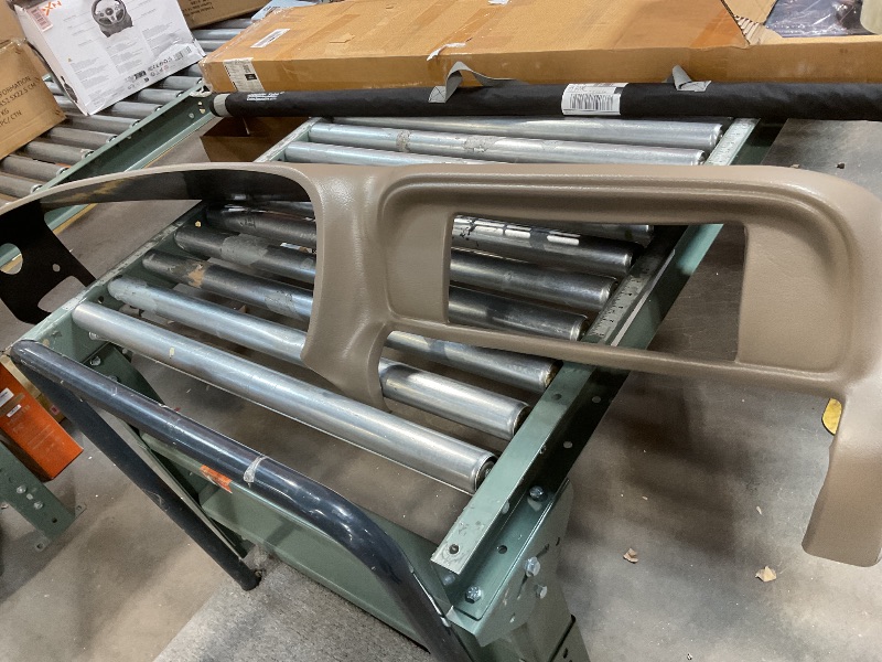 Photo 1 of ***MINOR DAMAGE/CRACK***ECOTRIC Dash Cover Overlay Compatible with 1997-2000 Chevy C/K 1500 2500 3500 Suburban Tahoe Yukon 1999-2000 Cadillac Escalade (TAN)