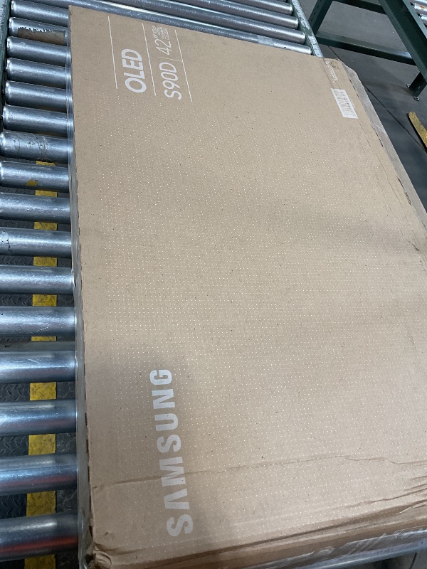 Photo 1 of *** CRACKED NO PICTURE AND BENT POSSIBLY USE FOR PARTS*** Samsung 42-Inch Class OLED 4K S90D Series HDR Smart TV w/Dolby Atmos, Object Tracking Sound Lite, Motion Xcelerator, Real Depth Enhancer, 4K AI Upscaling, Alexa Built-in (QN42S90D, 2024 Model)