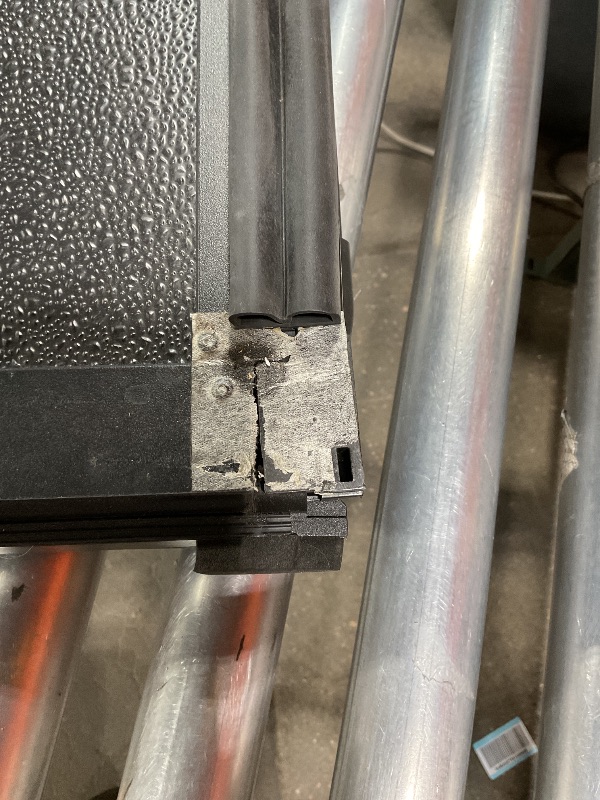 Photo 1 of ***MINOR DAMAGE, UNKNOWN MISSING HARDWARE***Hard Folding Truck Bed Tonneau Cover Compatible with Chevy Colorado & GMC Canyon 2015-2026 6.2 ft Long Box, Tri Fold Style