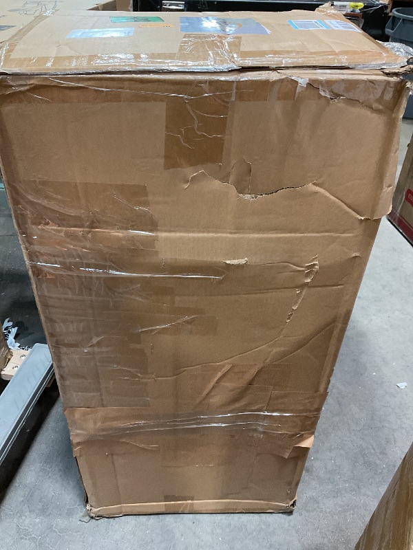 Photo 1 of ***PHOTO FOR REFERENCE ***Amazon Basics Sturdy Foldable Plastic Chair, Portable, 350-Pound Capacity, WHITE, 6-Pack