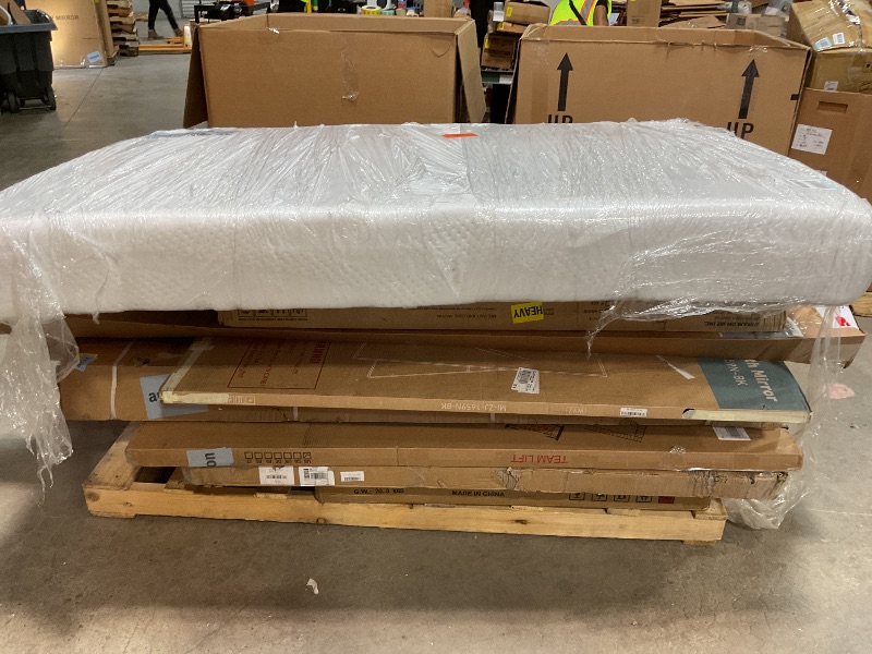 Photo 1 of ***MINOR DIRT FROM TRANSPORT ***Novilla Full Size Mattress, 8 Inch Full Size Mattress in a Box, Gel Memory Foam Mattresses with Comfort Foam for Cooling Night Sleep, Pressure Relief, CertiPUR-US Certified