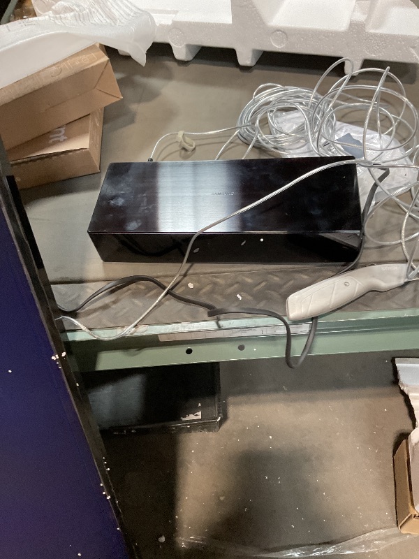 Photo 1 of *** CAN’T ACCESS MENU ***Samsung 65-Inch Class The Frame LS03F 4K QLED Smart TV (2025 Model) Slim Fit Wall Mount, Modern Frame Design, NQ4 AI Gen2 Processor, Art Mode, Artful Picture Quality, Samsung Vision AI, Alexa Built-in