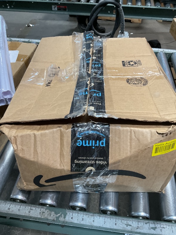 Photo 1 of ***ONLY STAND/MISSING TARGET***black Series Axe Throwing Target Set, Includes 3 Axes & Bristle Target, Lightweight Plastic Axes with Blunted Edges, Safe for Indoor & Outdoor Use, Fun Party Activity Game