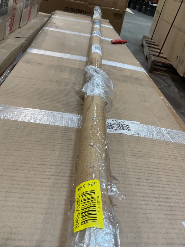 Photo 1 of **SCRAPE DAMAGE ON END**Barbell 