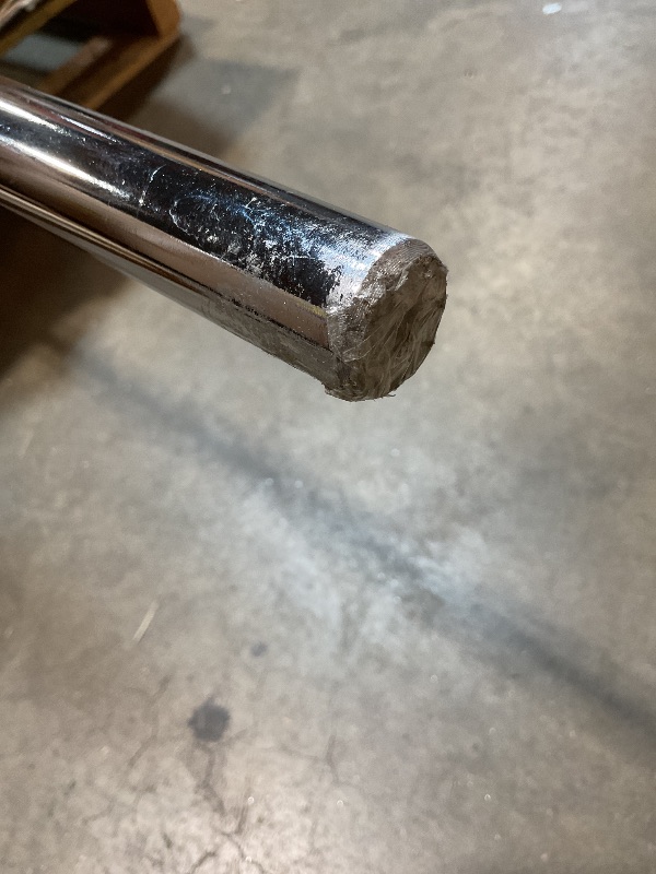 Photo 1 of **SCRAPE DAMAGE ON END**Barbell 