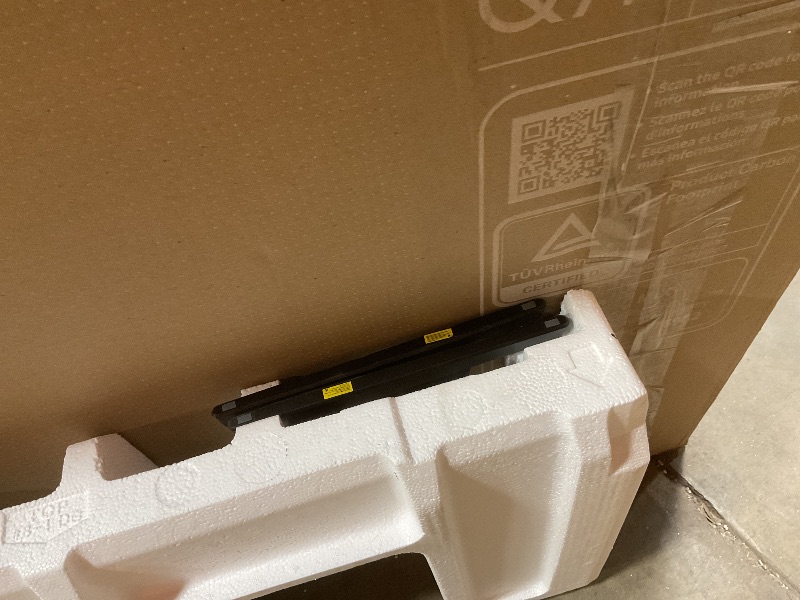 Photo 1 of **MAJOR DAMAGE SELLING FOR PARTS**Samsung 65-Inch Class QLED Q7F Series Samsung Vision AI Smart TV (2025 Model, 65Q7F) Quantum HDR, Object Tracking Sound Lite, Q4 AI Gen1 Processor, 4K upscaling, Gaming Hub, Alexa Built-in