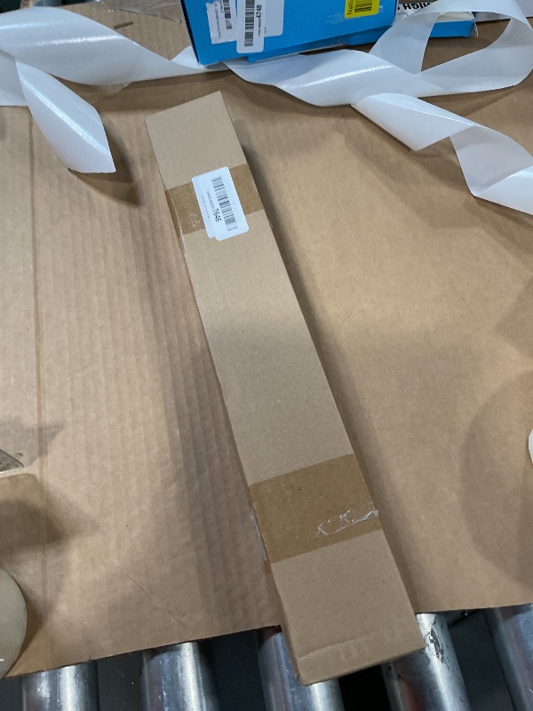 Photo 1 of 12pcs Artificial Calla Lily Flowers,13" Single Heads PU Flower Small Flower Bouquet Accessorie,Calla Lily Bridal Wedding Bouquet for Greenery Plants Indoor Outside Garland Home Office Decor (Purple)