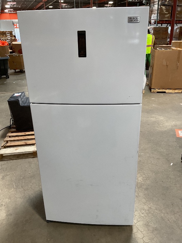 Photo 1 of *** MINOR DAMAGE***BLACK+DECKER 16.4 Cu. Ft. Top Mount Refrigerator with Freezer, 2 Door Refrigerator with Top Freezer and Separate Temperature Controls, Auto Defrost, BR1640KW, White