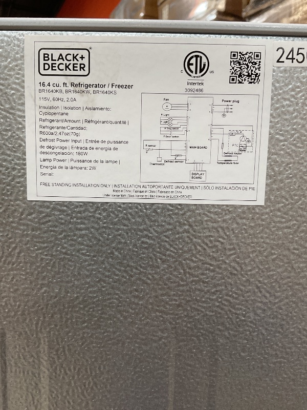 Photo 1 of *** MINOR DAMAGE***BLACK+DECKER 16.4 Cu. Ft. Top Mount Refrigerator with Freezer, 2 Door Refrigerator with Top Freezer and Separate Temperature Controls, Auto Defrost, BR1640KW, White