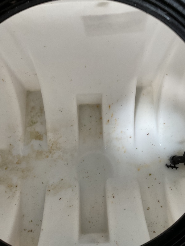 Photo 1 of *** USED/MINOR DAMAGE – DIRTY***RTS Plastics 150 Gallon Water Tank Horizontal Leg Tank – 12” Vented Manway, 1” Poly Bulkhead, Seamless Heavy-Duty Liquid Storage Tank for Water, Fertilizers & Chemicals