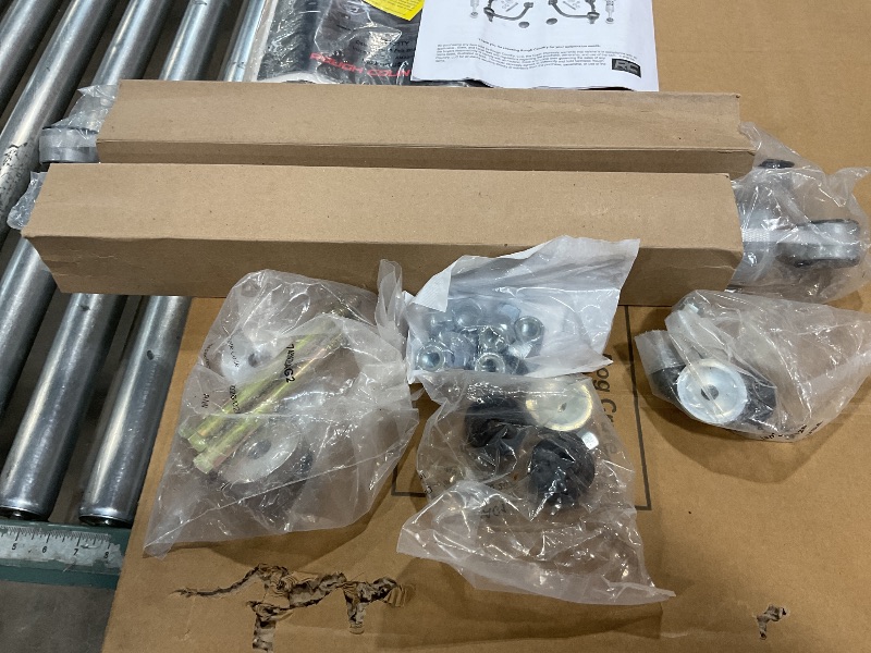 Photo 1 of *** PARTIAL SET/MISSING UNKNOWN PARTS***Rough Country 3.5" Bolt-On Lift Kit w/N3 Struts for 2005-2023 Tacoma - 74231RED