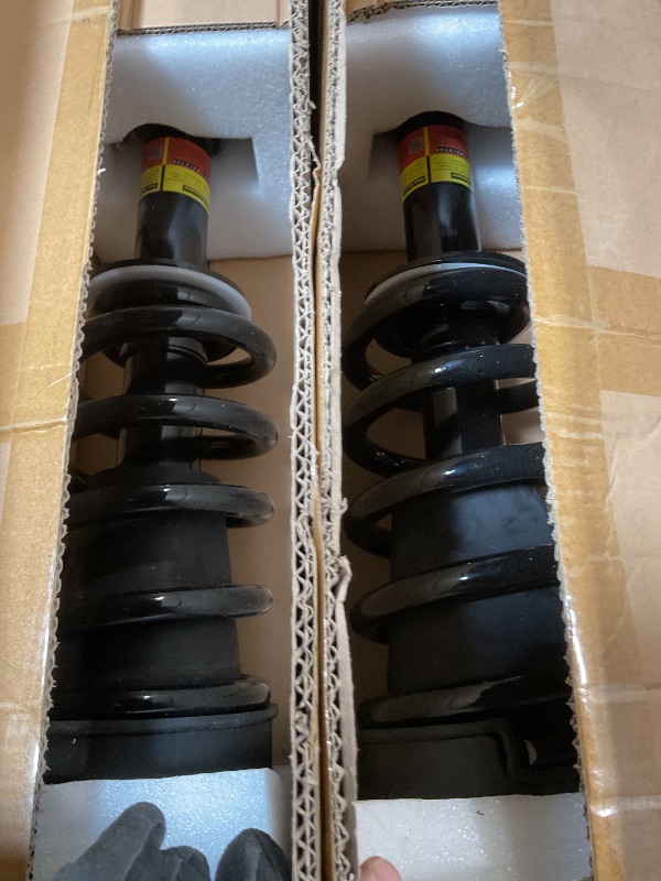 Photo 1 of *** MISSING HARDWARE***LUFT MEISTER 84176631 84176675 4PCS Front Rear Shocks Struts Assembly Compatible with Chevy Tahoe Suburban for Cadillac Escalade/Escalade ESV for GMC Yukon/Yukon XL denali 2015-2020 580-1108 84977478