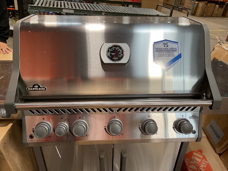 Photo 1 of *** MINOR DAMAGE/UNKNOWN MISSING PARTS***Napoleon Rogue PRO 625 Natural Gas Grill with Infrared Side Burner, Stainless Steel, Durable 6-Burner BBQ