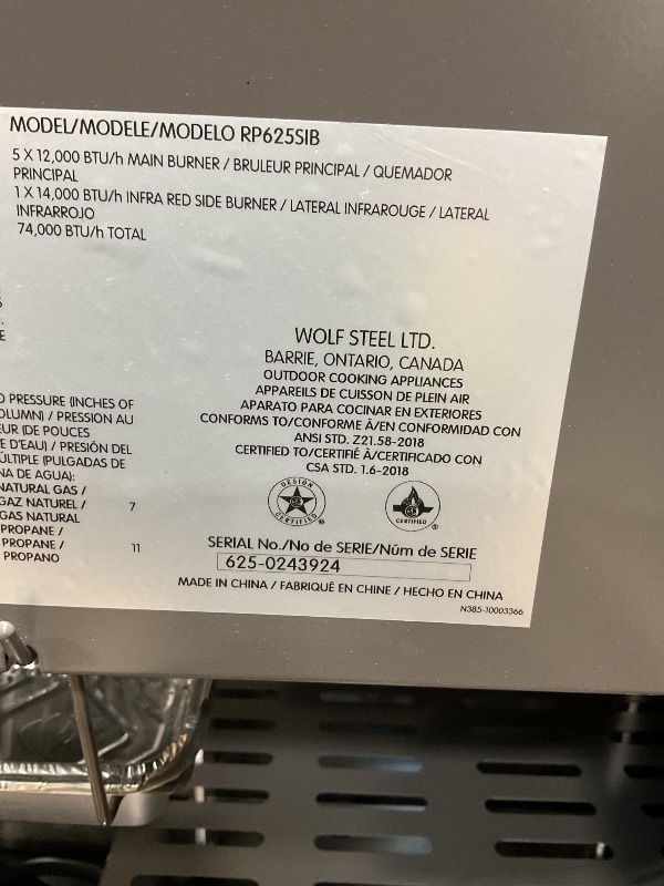 Photo 1 of *** MINOR DAMAGE/UNKNOWN MISSING PARTS***Napoleon Rogue PRO 625 Natural Gas Grill with Infrared Side Burner, Stainless Steel, Durable 6-Burner BBQ