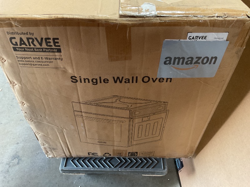 Photo 1 of *** MAJOR DAMAGE/PARTS ONLY***24 Inch Built-in Electric Single Wall Oven, 2.5 Cu.ft Stainless Steel Convection Oven with 8 Cooking Functions, Mechanical Knob Control, 500? Max Temperature, 3-Layer Tempered Glass Door