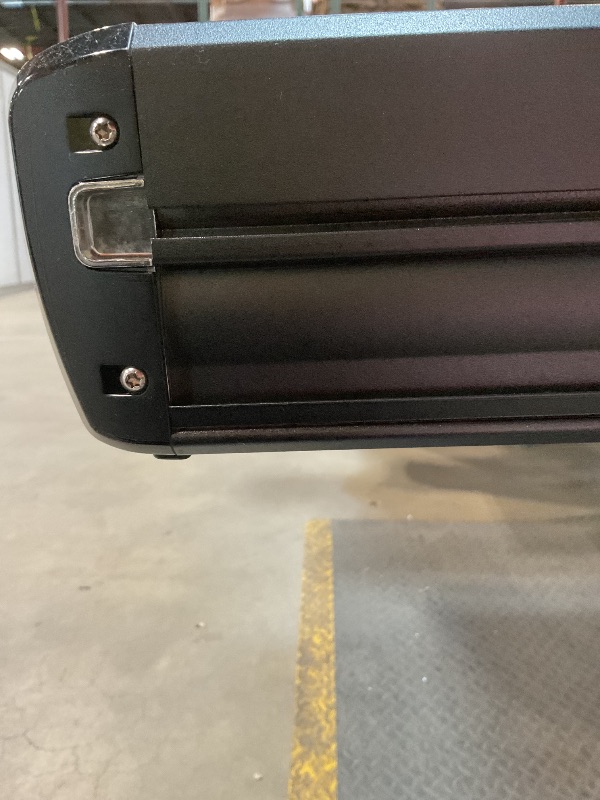 Photo 1 of *** UNKNOWN MISSING PART***Thule Outland Awning