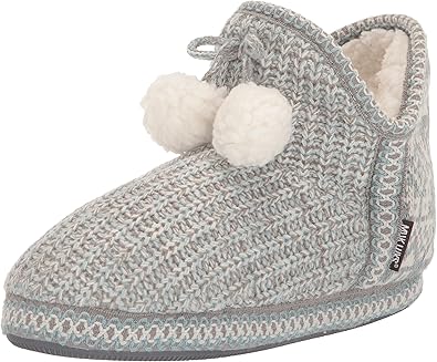 Photo 1 of ***STOCK PHOTO REFERENCE ONLY***
MUK LUKS Women's Amira Slippers Large US Womens 9-10
