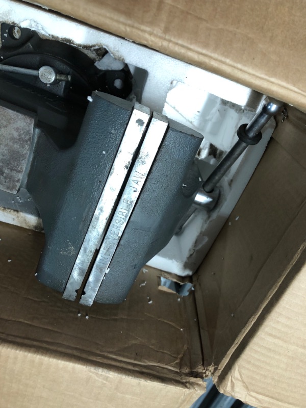 Photo 5 of ***HEAVILY USED - SEE PICTURES - UNABLE TO VERIFY FUNCTIONALITY***
Forward CR80A 8 Inch Bench Vise Heavy Duty Vice with Anvil and 190 Degrees Swivel Base (8")