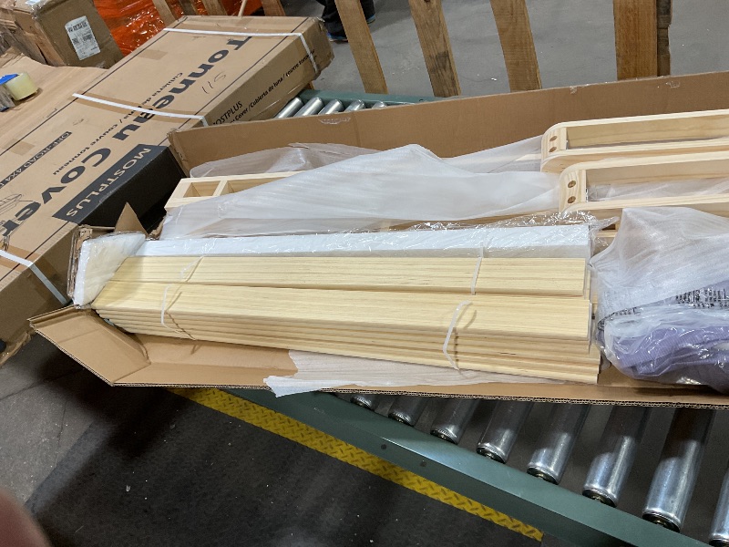 Photo 1 of ZINUS Edgar 4 Inch Wood Box Spring, Mattress Foundation, Sturdy Wood Structure, Low Profile, Easy Assembly, Twin