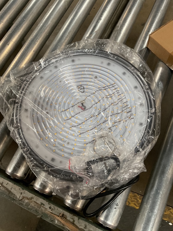 Photo 1 of 4 Pack UFO LED High Bay Light 150W(600W MH/HPS Equiv.), 21000lm, 5000K Daylight High Bay LED Shop Lights with 5' Cable US Hook, IP65 Commercial Light Fixture for Warehouse Workshop Barn Factory