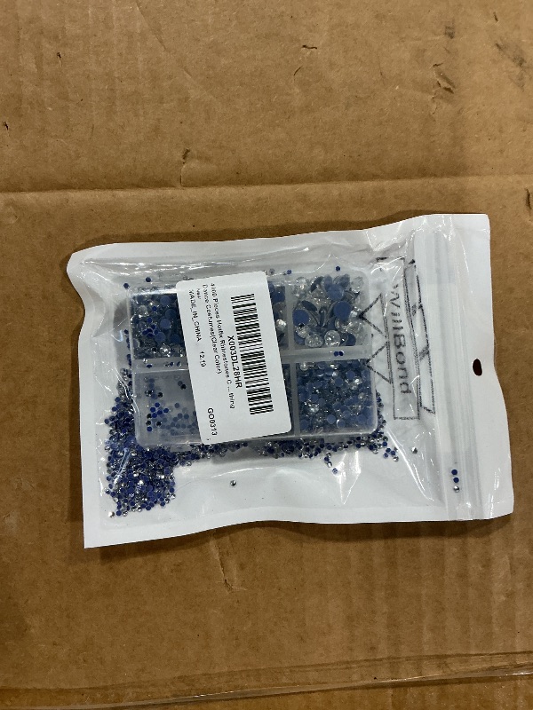 Photo 1 of 4000 Pieces Hotfix Rhinestones Crystals AB Clear Crystal Rhinestones Flatback Gems Round Crystal Rhinestones Bulk for Crafts Clothing Dance Costumes(Clear Color)