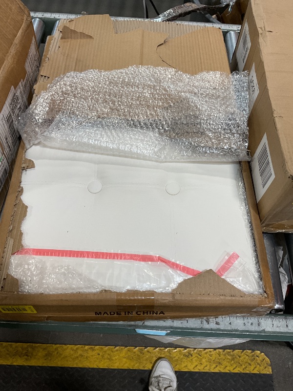 Photo 1 of **minor cut from box cutter ** MEEXPAWS Cat Litter Box Enclosure Furniture Hidden, Cat Washroom Bench Storage Cabinet |Large 25.6'' x 17.7'' x 17.7''| Dog Proof | Waterproof Inside/Easy Clean | Easy Assembly | Odor Control(White)