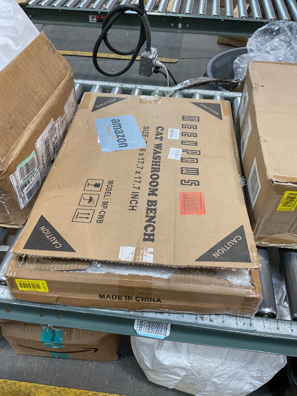 Photo 1 of **minor cut from box cutter ** MEEXPAWS Cat Litter Box Enclosure Furniture Hidden, Cat Washroom Bench Storage Cabinet |Large 25.6'' x 17.7'' x 17.7''| Dog Proof | Waterproof Inside/Easy Clean | Easy Assembly | Odor Control(White)