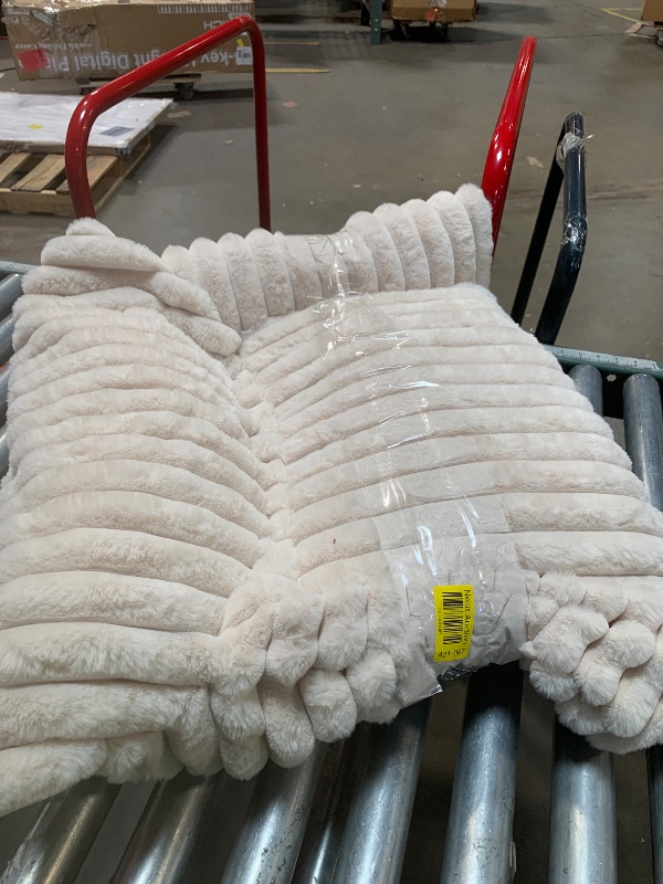 Photo 1 of **MISSING A FOAM PIECE** Bedsure ComfyFleece™ Cute Cat Couch for Pets - As Seen on TV on Good Day New York, Small Medium Dog Bed, Supportive Couch Bed for Small Dogs, 30 Inch, Cream