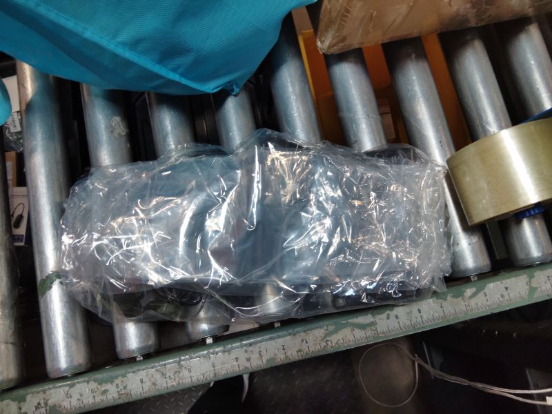 Photo 1 of ***RECOMENDED FOR PARTS FUNCTIONAL BUT ONLY PUT OUT STATIC CANNOT DIAL OUT ANY NUMBERS **** Panasonic DECT 6.0 Expandable System, Cordless Phones With Answering Machine and Call Blocking - 3 Cordless Phones 3 Handsets - KX-TGE633M (Metallic Black)