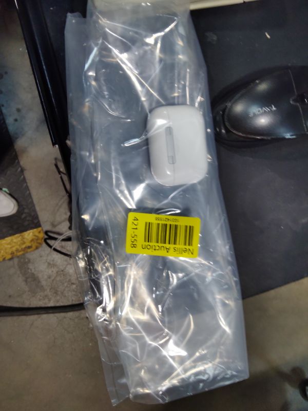 Photo 1 of ***FOR PARTS ONLY **** Apple AirPods Pro 3 Wireless Earbuds, Active Noise Cancellation, Live Translation, Heart Rate Sensing, Hearing Aid Feature, Bluetooth Headphones, Spatial Audio, High-Fidelity Sound, USB-C Charging
