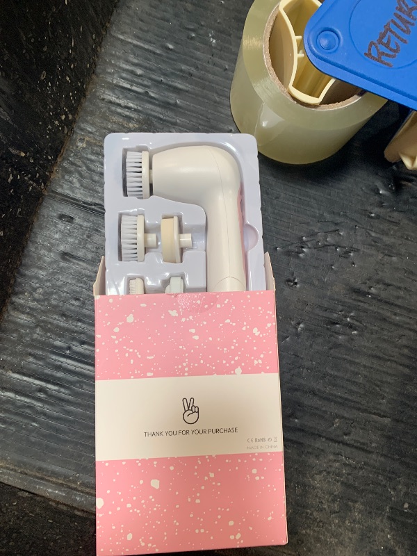 Photo 1 of 5 in 1 Facial cleansing brush- waterproof face spin brush set, deep cleansing, gentle exfoliating, removing blackheads, massaging, face and body Peach
