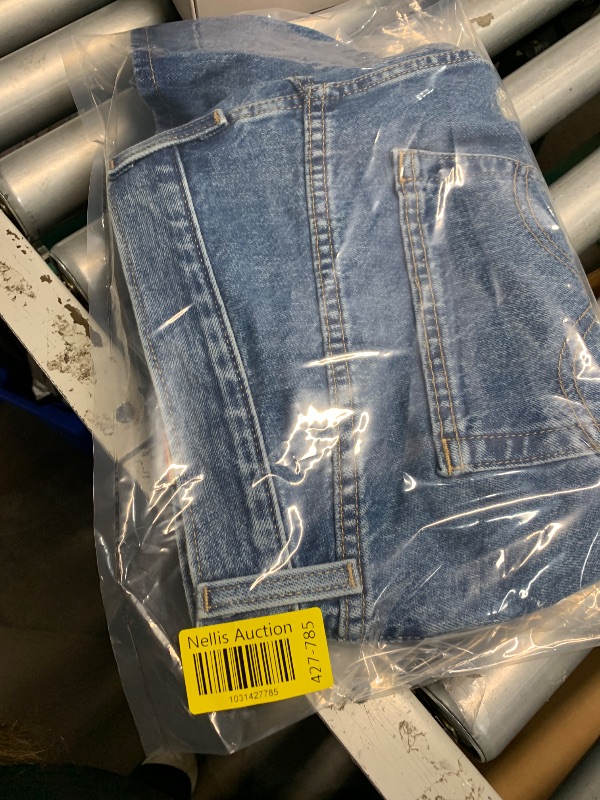 Photo 1 of (36) (USED/FAIR) Levi's Women's Plus-Size High Waisted Mom Jean Shorts, Amazing-Medium Indigo, 36
