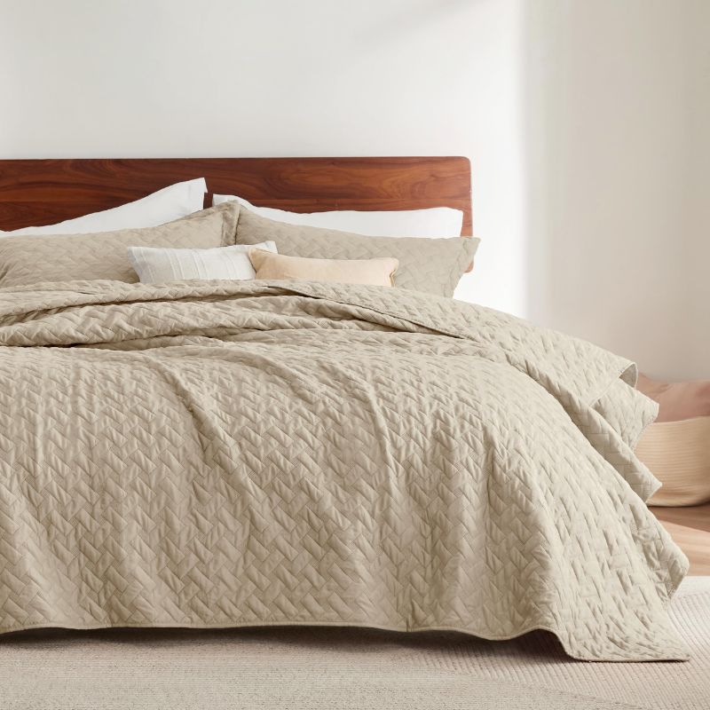 Photo 1 of (FAIR) Bedsure Quilts Queen Size - Lightweight Bedspreads Queen Size with Basket Weave Pattern, Soft Quilt Bedding Set, Hazel Comforter Set Coverlet for All Seasons with 2 Pillow Shams
