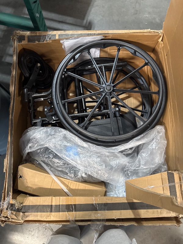 Photo 1 of (USED/FAIR) Medline Guardian K1 wheelchair, vinyl, 16"