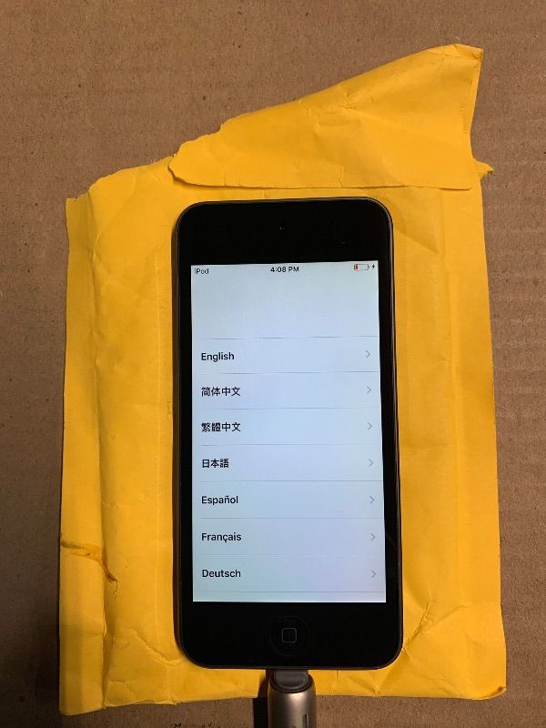 Photo 1 of (renewed) Apple iPod Touch 32GB Space Gray MKJ02LL/A (6th Generation) (Renewed)
