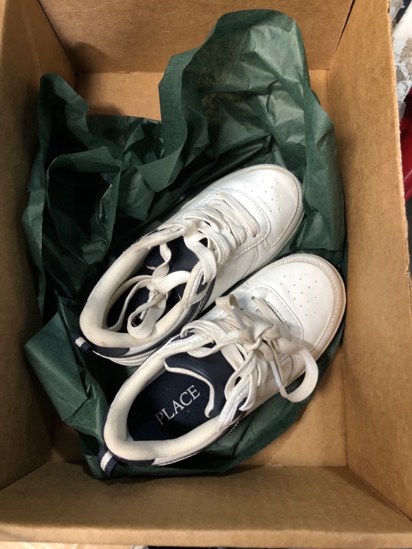 Photo 1 of (SIZE 11) (USED/FAIR) The Children's Place,Boys Everyday Casual Lace Up Sneakers,White Low Top,Little Kid,11