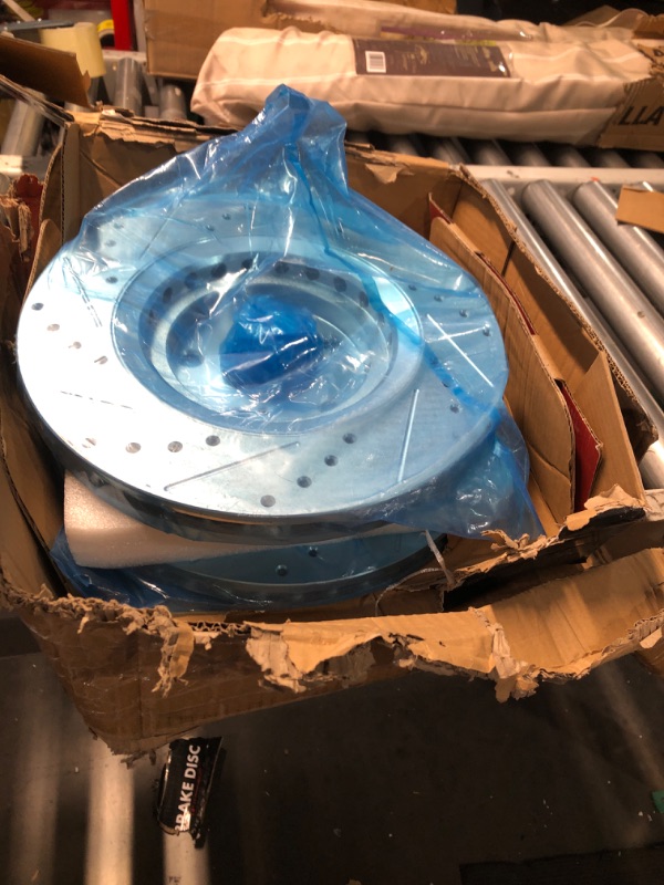 Photo 1 of [Rear Drilled Brake Rotors Pads] Fit 12-15 Chrysler Town & Country 12.9"Diameter