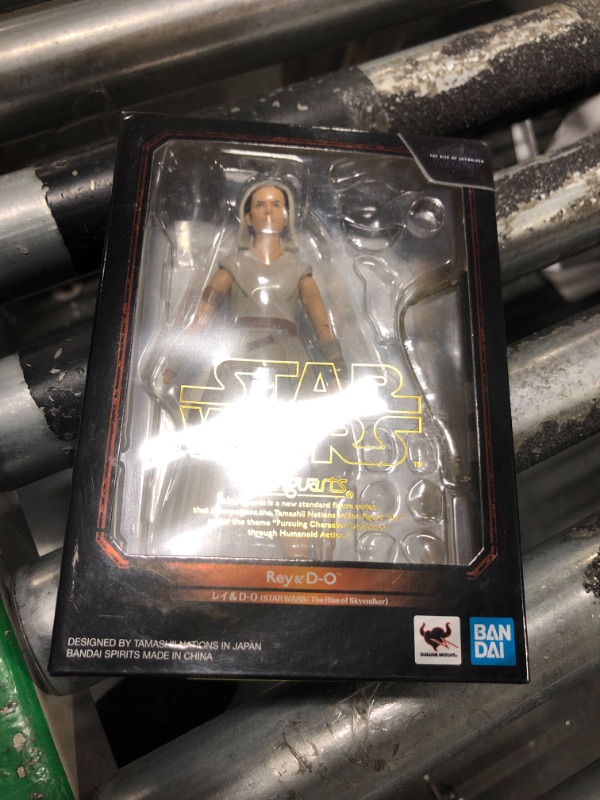 Photo 2 of **Missing Accessories** S.H. Figuarts Star Wars Rey & D-O (Star Wars: The Rise of Skywalker) Approx. 5.7 inches (145 mm), PVC & ABS, Pre-Painted Action Figure