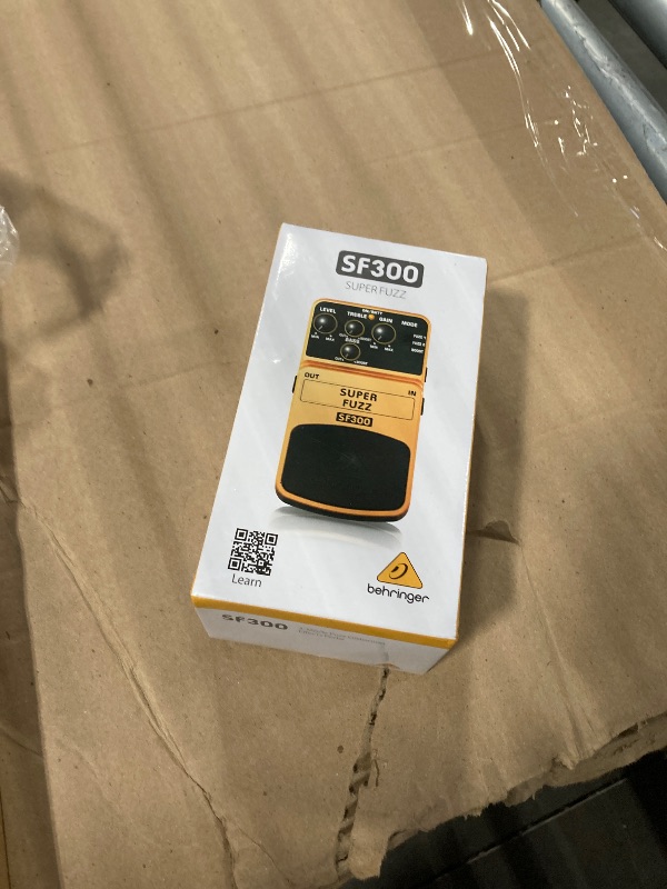 Photo 1 of Behringer Super Fuzz SF300 3-Mode Distortion Effects Pedal