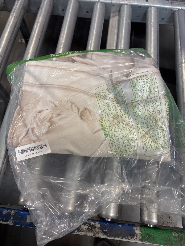 Photo 1 of Kate White Interior Wall Backdrops Classic Wall Photo Backdrop European Design Photography Backdrops Vintage Wedding Portrait Studio Props, 7x5ft