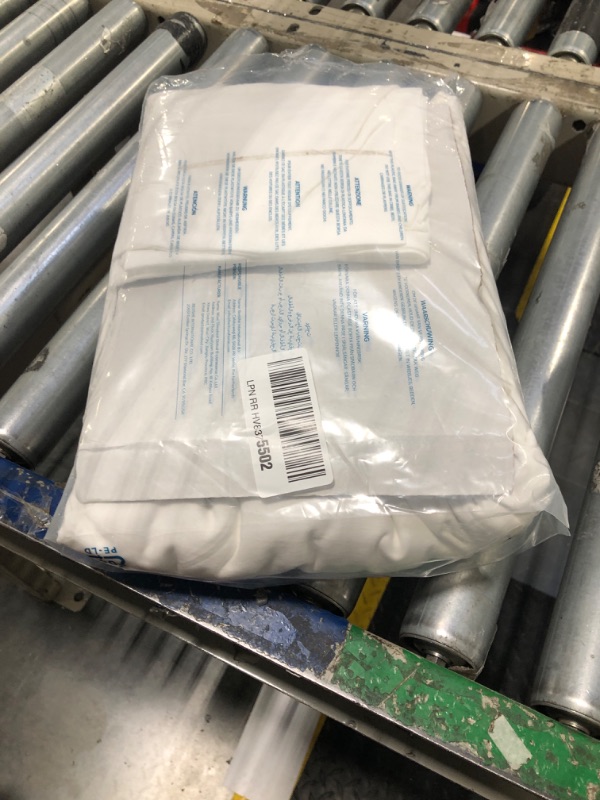 Photo 1 of  *** SIMILAR *** Bedsure White Duvet Cover Full Size - 3 Pieces Prewashed Extra Soft Bedding Set, Includes 1 Duvet Cover 80x90 Inches with Zipper Closure & 2 Pillow Shams, Comforter Not Included