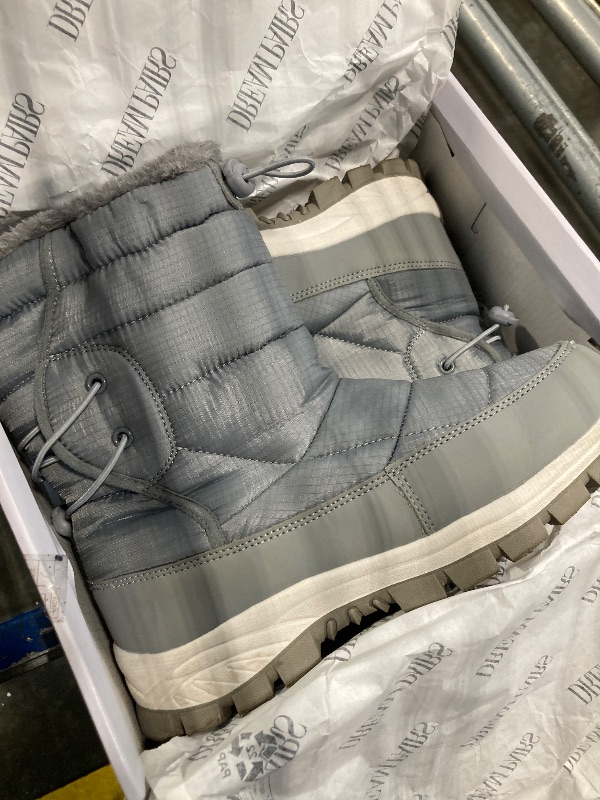 Photo 1 of DREAM PAIRS Women's Winter Snow Boots Waterproof Lightweight Warm Fashion Janara Mid Calf Boot,Size 7,Light Grey